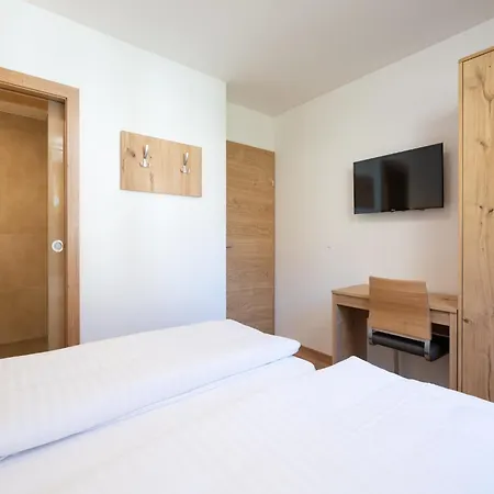Chalet In Near Lifts, Cleaning Included